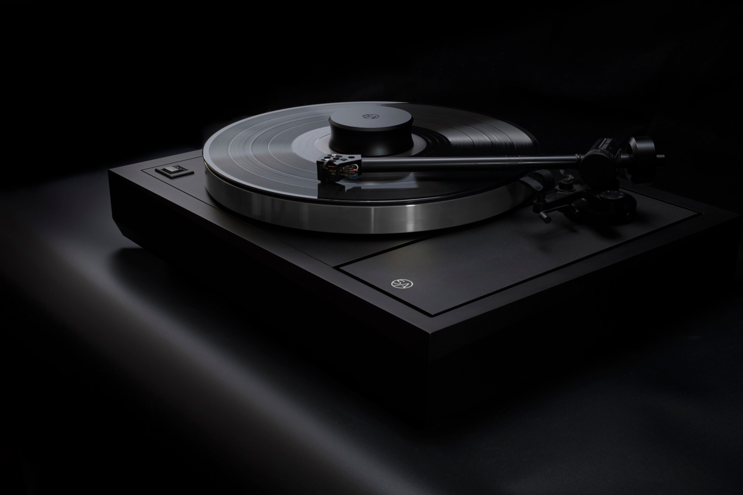 SERENE Stabiliser on a record on a turntable