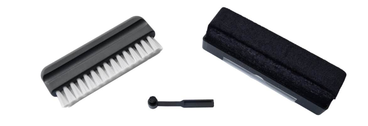Carbon fibre and velvet record cleaning brushes